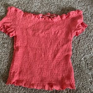 Off the shoulders ripped crop top